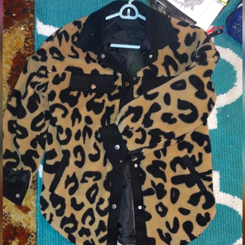 Small Cheetah sherpa